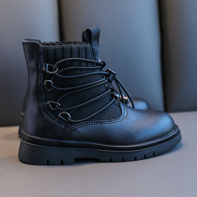 Új fűzős gyerekcsizma modell lányoknak