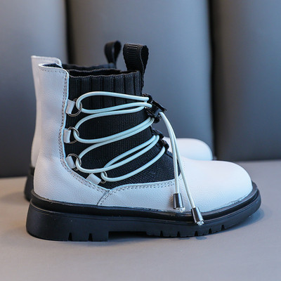 Új fűzős gyerekcsizma modell lányoknak