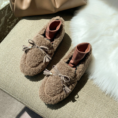 Naiste vabaaja paelaga sulekingad