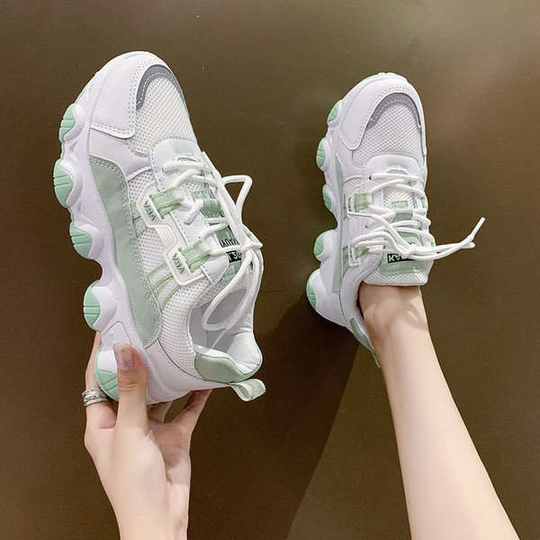 Φθινοπωρινά πάνινα αθλητικά παπούτσια με τραχιά σόλα