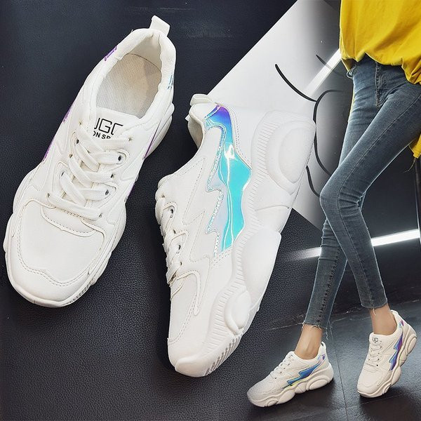 Őszi tornacipők új modellje durva talppal