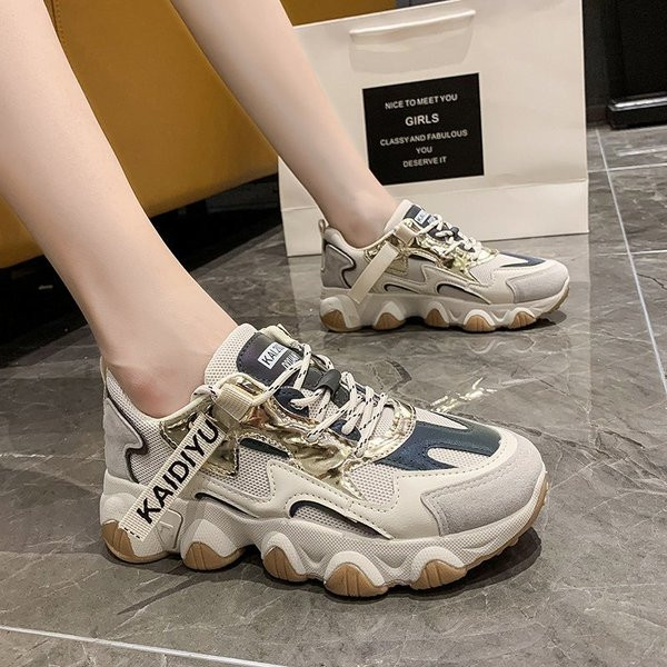 Γυναικεία αθλητικά παπούτσια από οικολογικό δέρμα, υφάσματα και οικολογικό σουέτ