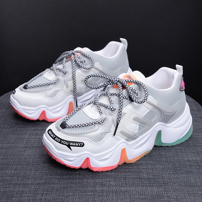 Őszi légáteresztő matracok érdes talppal, irizáló színekben