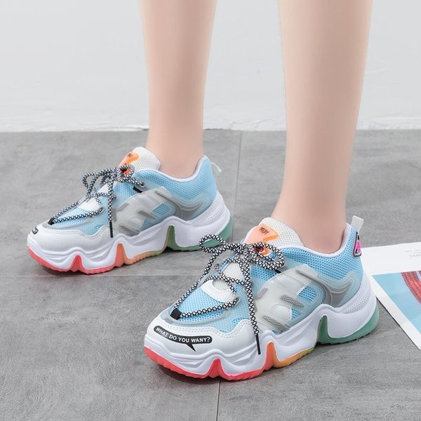 Őszi légáteresztő matracok érdes talppal, irizáló színekben