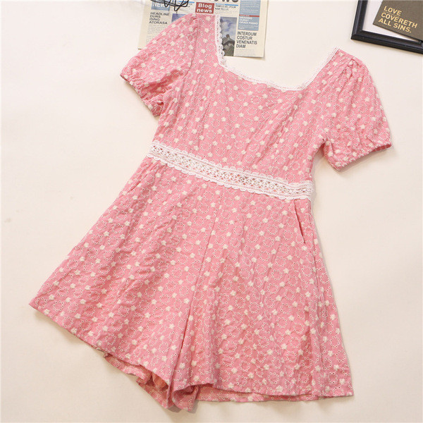 Μοντέρνες γυναικείες ολόσωμες φόρμες με τετράγωνο ντεκολτέ και κοντά μανίκια