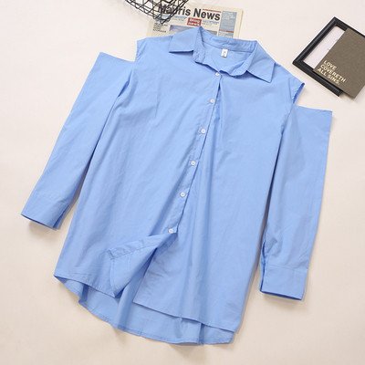 Klasszikus gallérral és csupasz vállú női ing