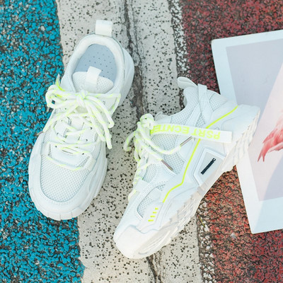 Νέο μοντέλο casual αθλητικά παπούτσια με τραχιά σόλα και κορδόνια