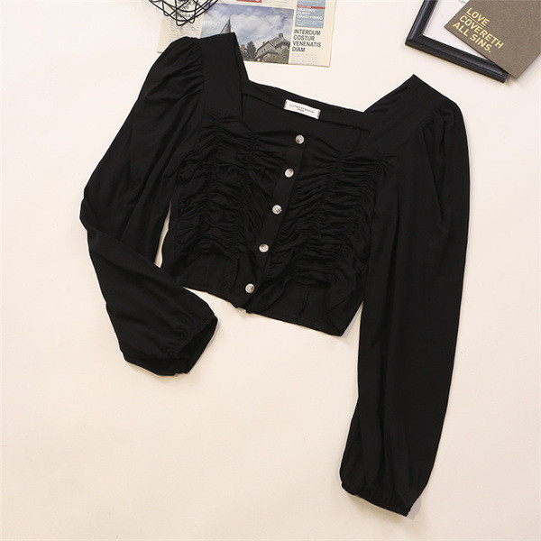 Kandilise kaelusega ja pikkade varrukatega naiste särk