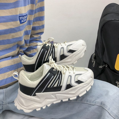 Naiste sporditossud 5 cm platvormiga