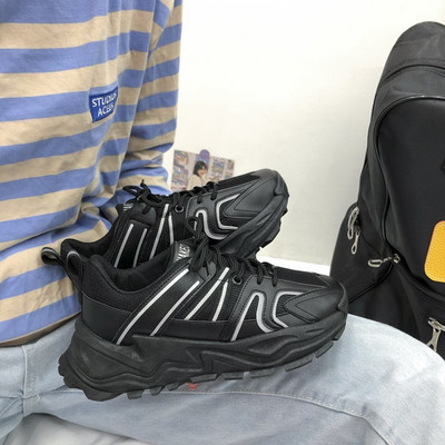 Naiste sporditossud 5 cm platvormiga