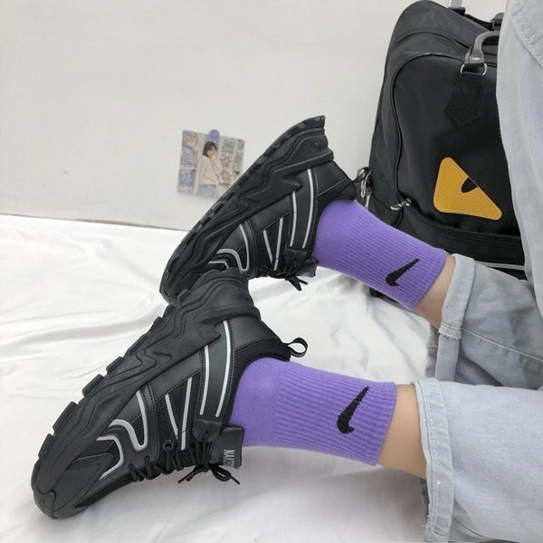 Naiste sporditossud 5 cm platvormiga