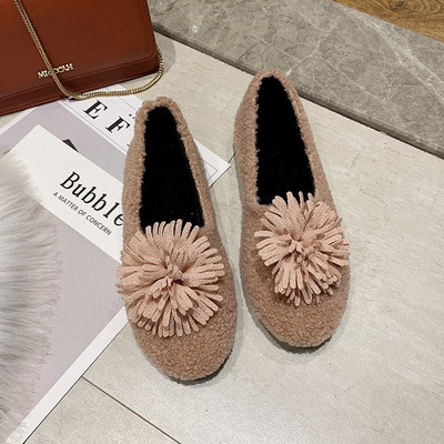 3D-elemendiga vabaaja plüüsist naiste kingad