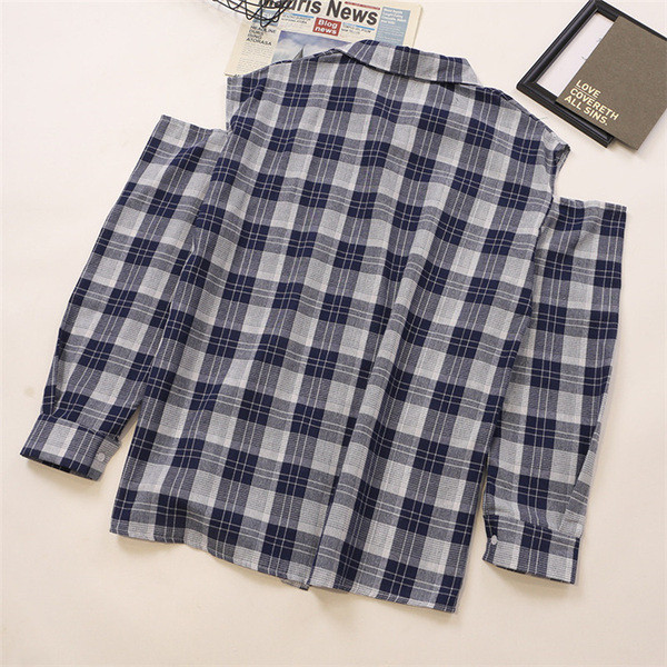 Vabaaja naiste ruuduline paljaste õlgadega särk