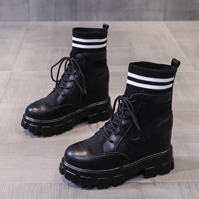 Naiste vabaajajalatsid paelte ja platvormiga kahes värvitoonis