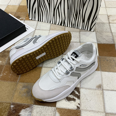 Νέο μοντέλο αναπνεύσιμα αθλητικά παπούτσια από οικολογικό δέρμα