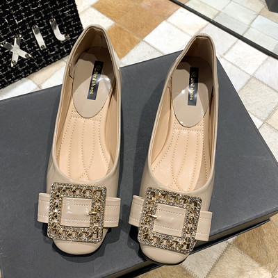 Alkalmi bőr cipő fém csattal