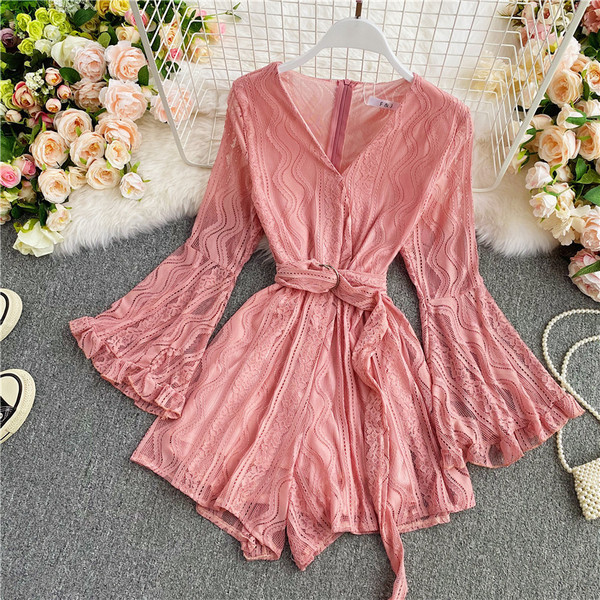 Γυναικείες ολόσωμες φόρμες από δαντέλα με μακριά μανίκια και ζώνη