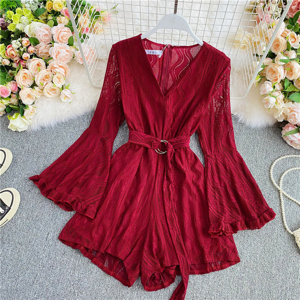 Γυναικείες ολόσωμες φόρμες από δαντέλα με μακριά μανίκια και ζώνη