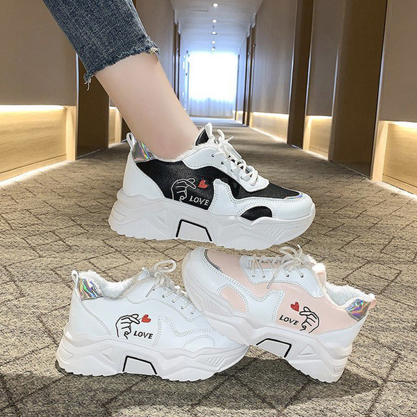 Sule ja tikandiga vabaaja naiste tossud