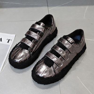 Casual γυναικεία αθλητικά παπούτσια με λουράκια βελκτό