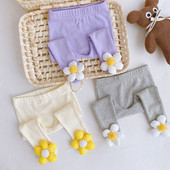 Παντελόνι για κορίτσια με τρισδιάστατη διακόσμηση σε σχήμα λουλουδιού