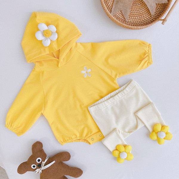 Παντελόνι για κορίτσια με τρισδιάστατη διακόσμηση σε σχήμα λουλουδιού