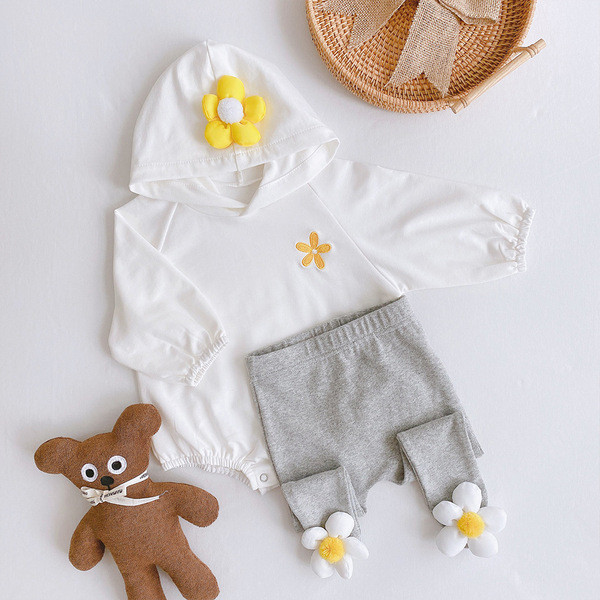 Παντελόνι για κορίτσια με τρισδιάστατη διακόσμηση σε σχήμα λουλουδιού