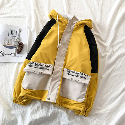 Új modell őszi-téli kabát zsebekkel és kapucnival