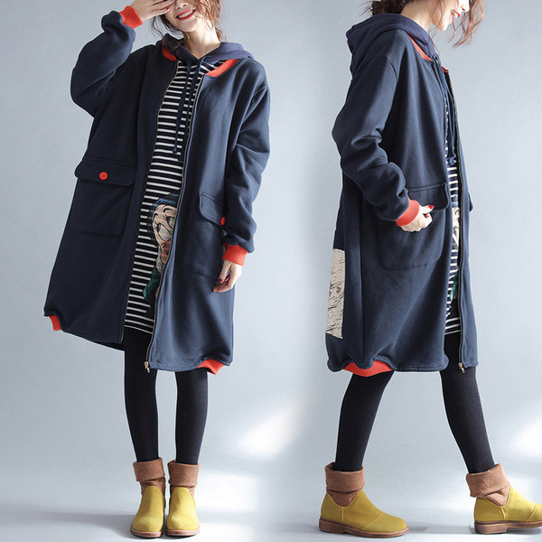 Μακρύ γυναικείο μπουφάν με κουκούλα και τσέπες