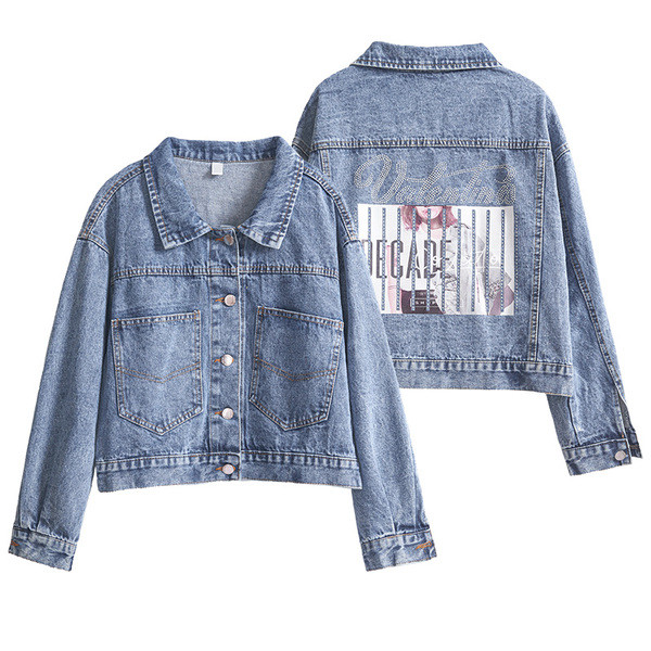 Μοντέρνο γυναικείο τζιν μπουφάν σε μπλε χρώμα με τσέπες