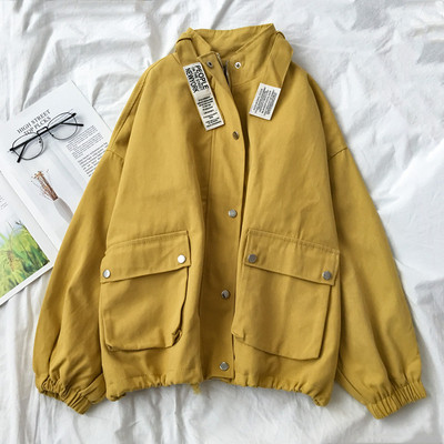 Φθινοπωρινό φαρδύ μπουφάν με τσέπες και φερμουάρ