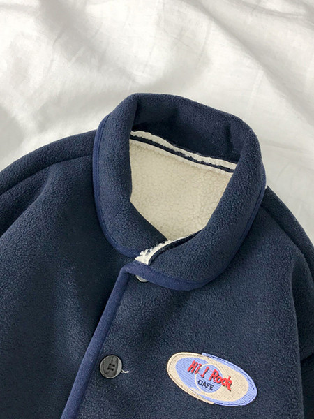 Nappali női rövid kabát két arccal és gombbal