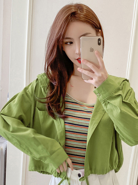 Hétköznapi női kabát új modellje kapucnival