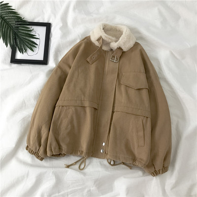 Νέο μοντέλο γυναικείο χειμερινό μπουφάν με τσέπες και γιακά