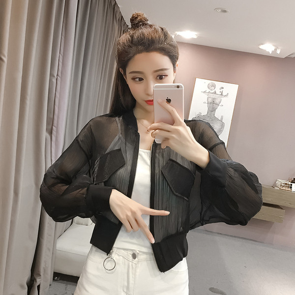 Moodne ümara kaelusega ja lukuga naiste jope