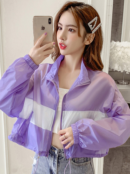 Női sportdzseki magas gallérral és cipzárral