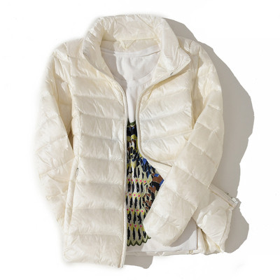 Ženska ležerna jakna s visokim ovratnikom i patentnim zatvaračem