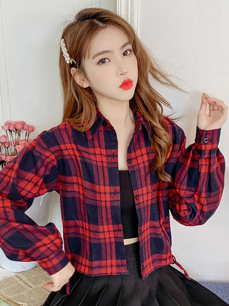 Lühikese mudeliga naiste ruuduline jakk klassikalise kraega