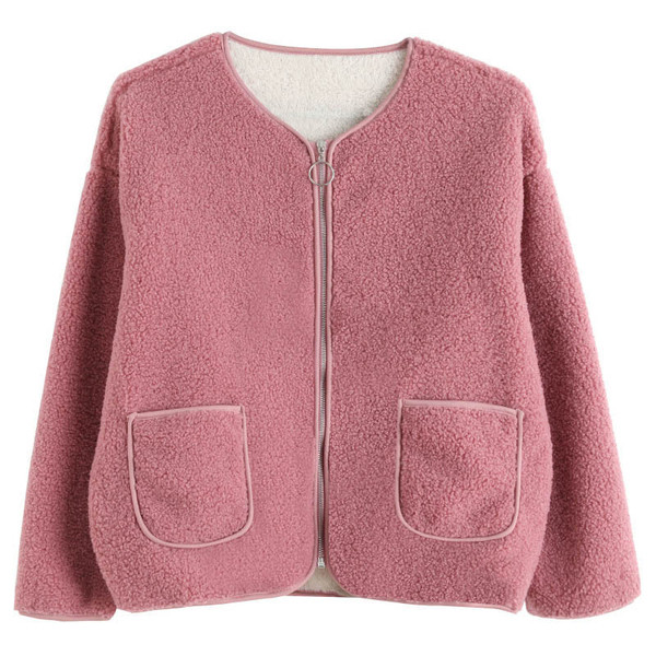 Lühike lukuga ja taskutega naiste sulejope