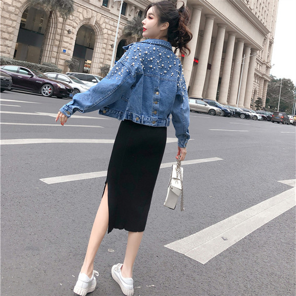 Modern női farmerdzseki klasszikus gallérral