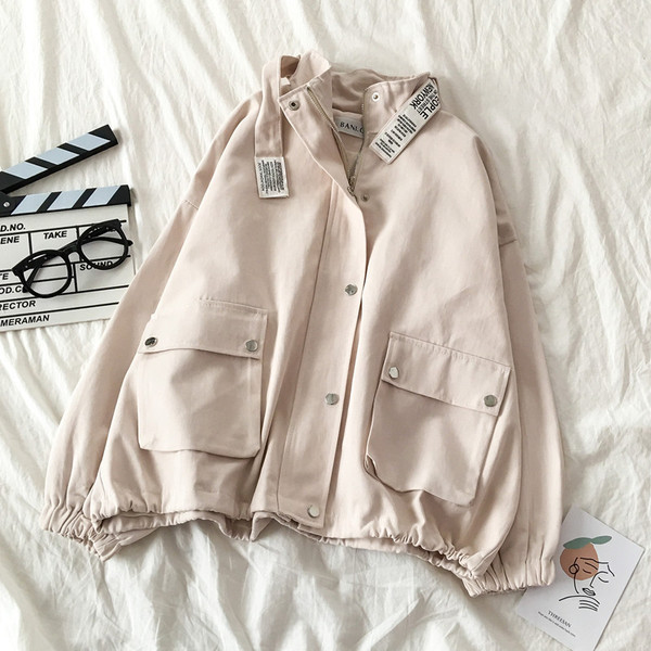 Női széldzseki, zsebekkel