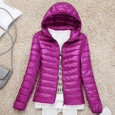 Igapäevane kerge naiste jope kahes mudelis – kapuutsiga või kõrge kraega