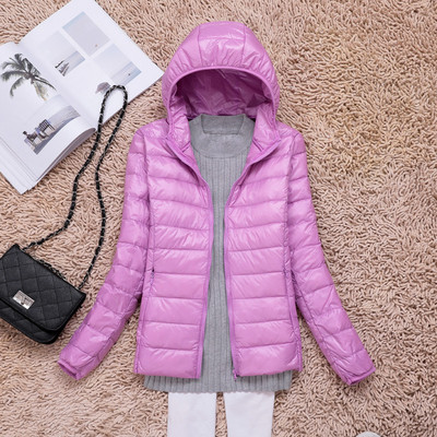 Igapäevane kerge naiste jope kahes mudelis – kapuutsiga või kõrge kraega