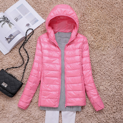 Igapäevane kerge naiste jope kahes mudelis – kapuutsiga või kõrge kraega