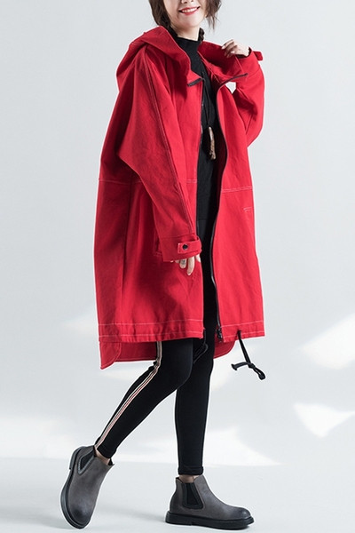 Lai kapuutsiga ja pikkade varrukatega naiste jope