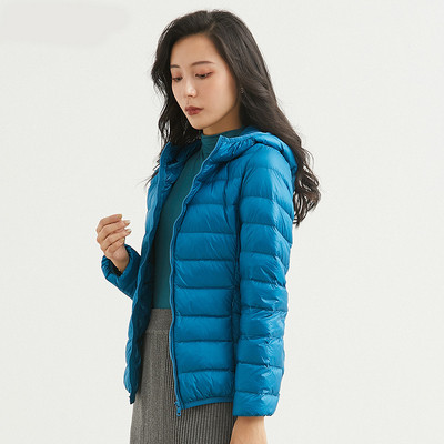 Σπορ-casual γυναικείο μπουφάν με κουκούλα και μεγέθη έως 4XL