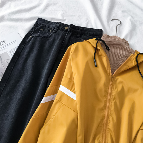 Alkalmi vékony női kabát cipzárral