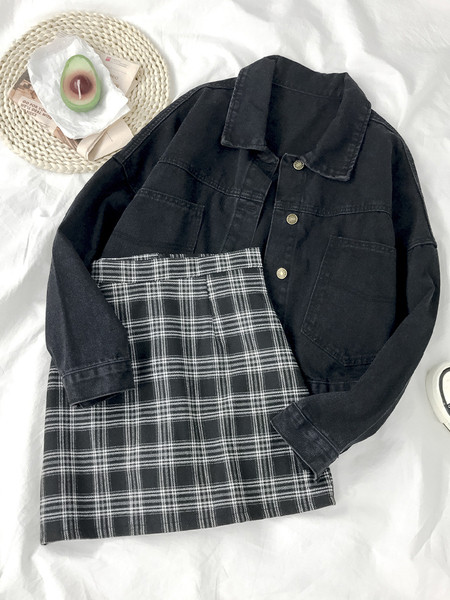 Naiste vabaaja lühike musta värvi teksajakk