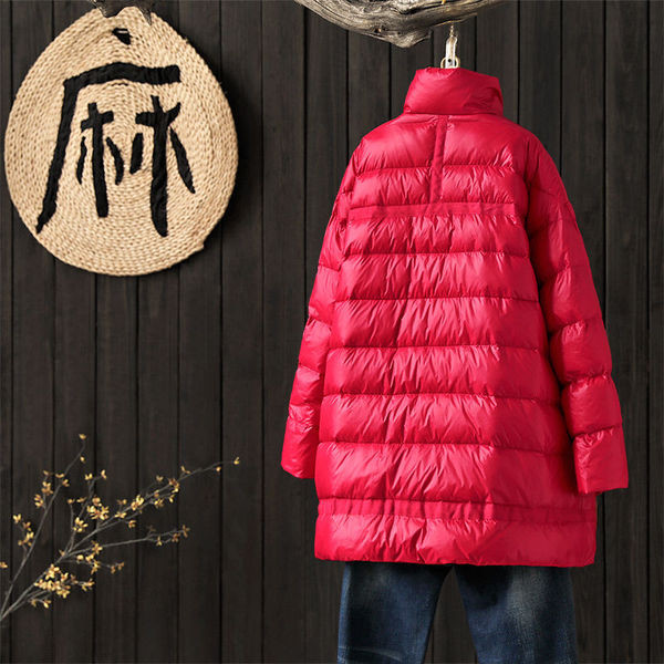 Naiste talvejope lai taskutega mudel