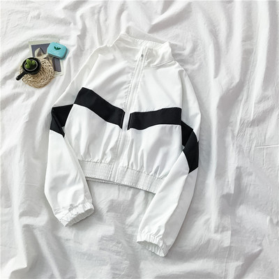 Õhuke lukuga ja elastse vöökohaga kevad-sügisjope